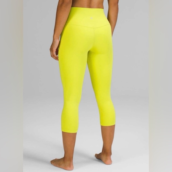 Lululemon Align High-Rise HR Crop 19”
Neon Yellow Size 0 - Picture 3 of 4